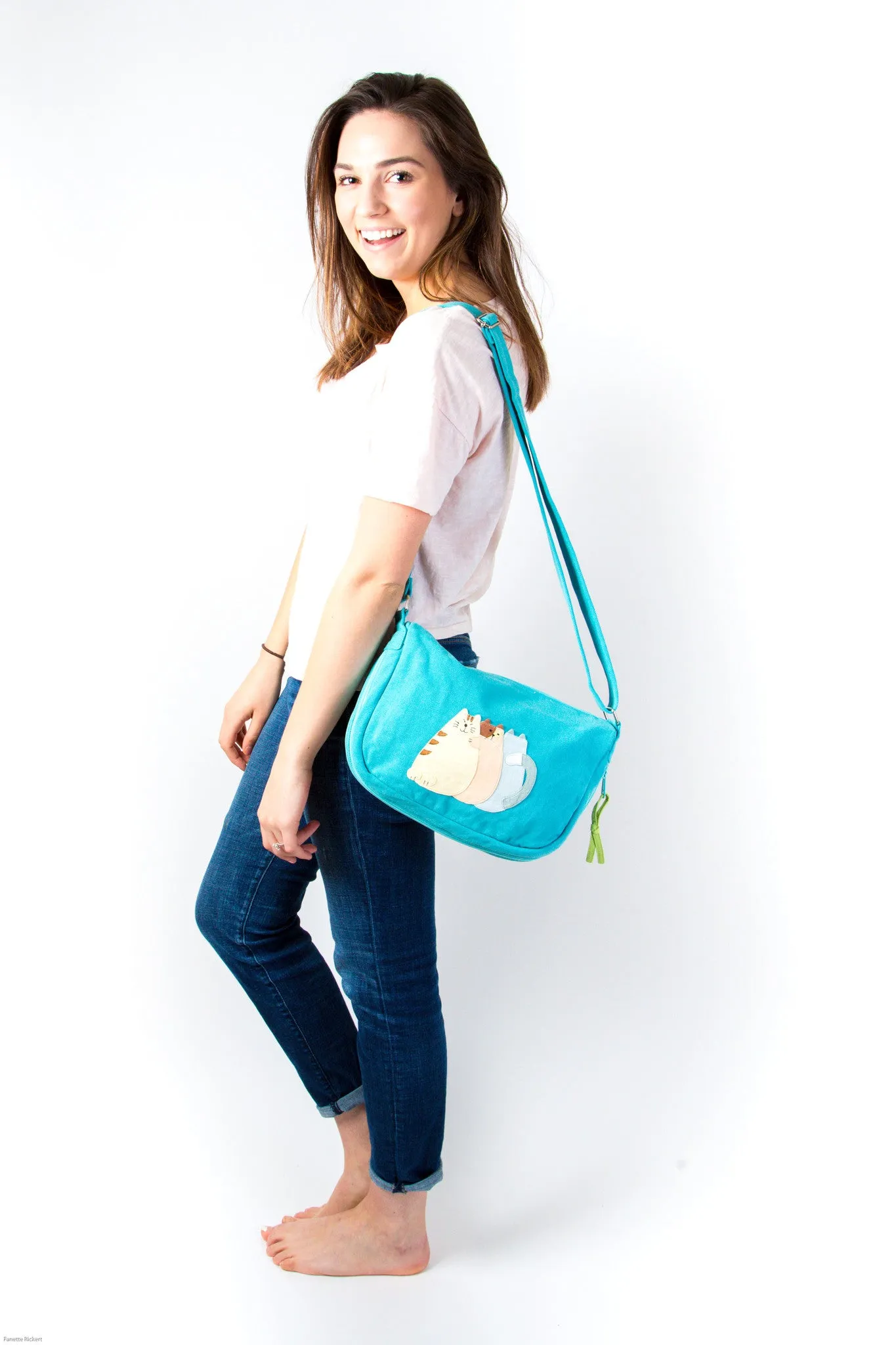 Cara Cat Expandable Bottom Crossbody
