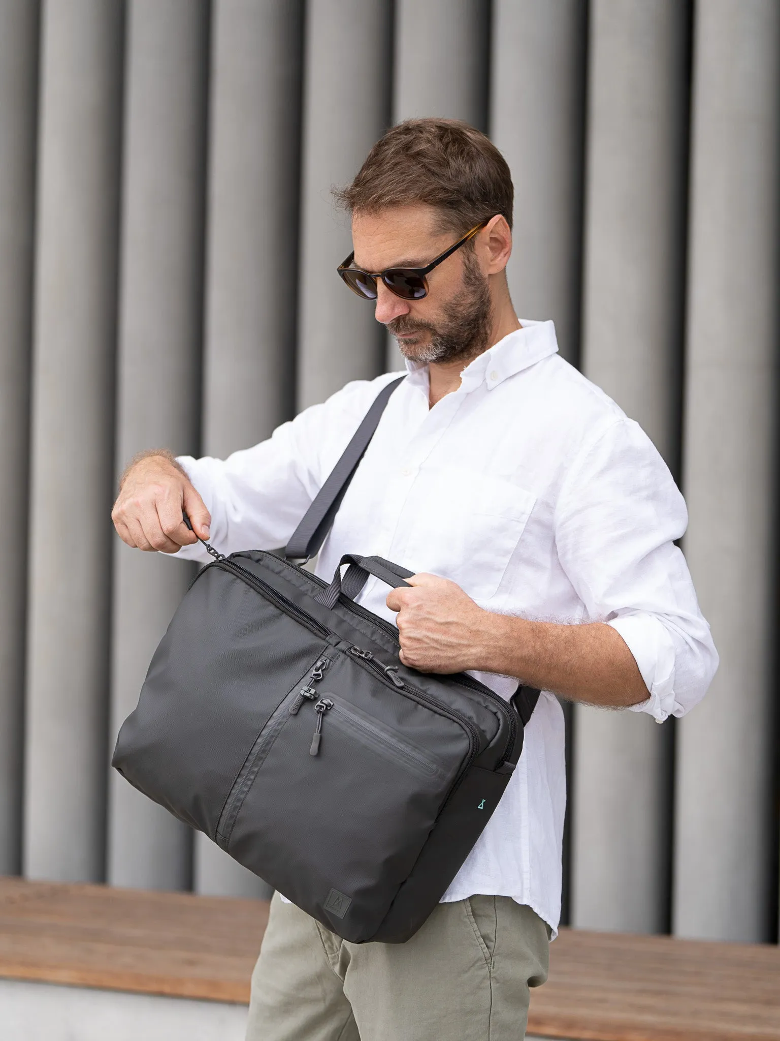 Cecil Trackies Briefcase 17L - Stealth Bomber Edition