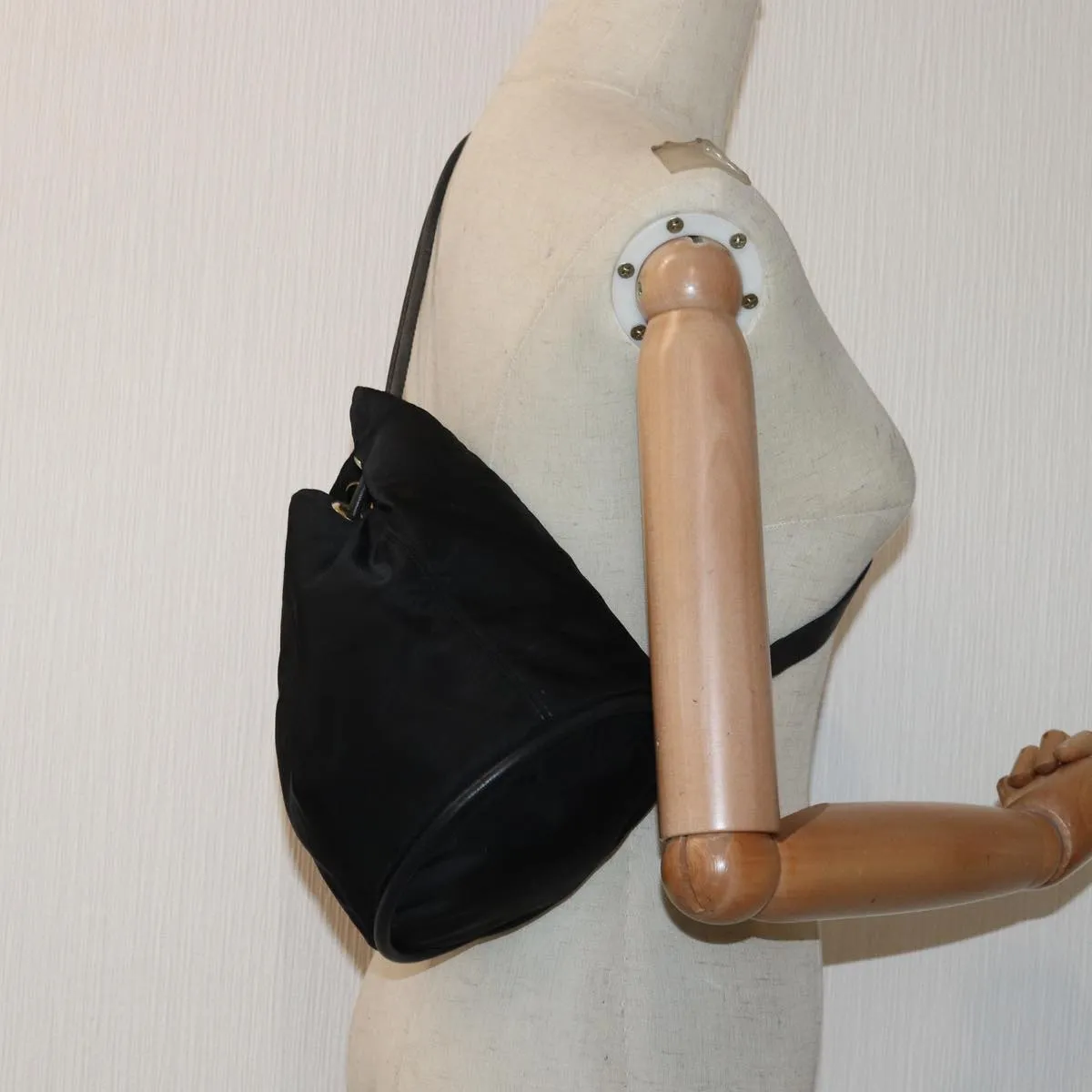 CELINE Bucket 16 Shoulder Bag