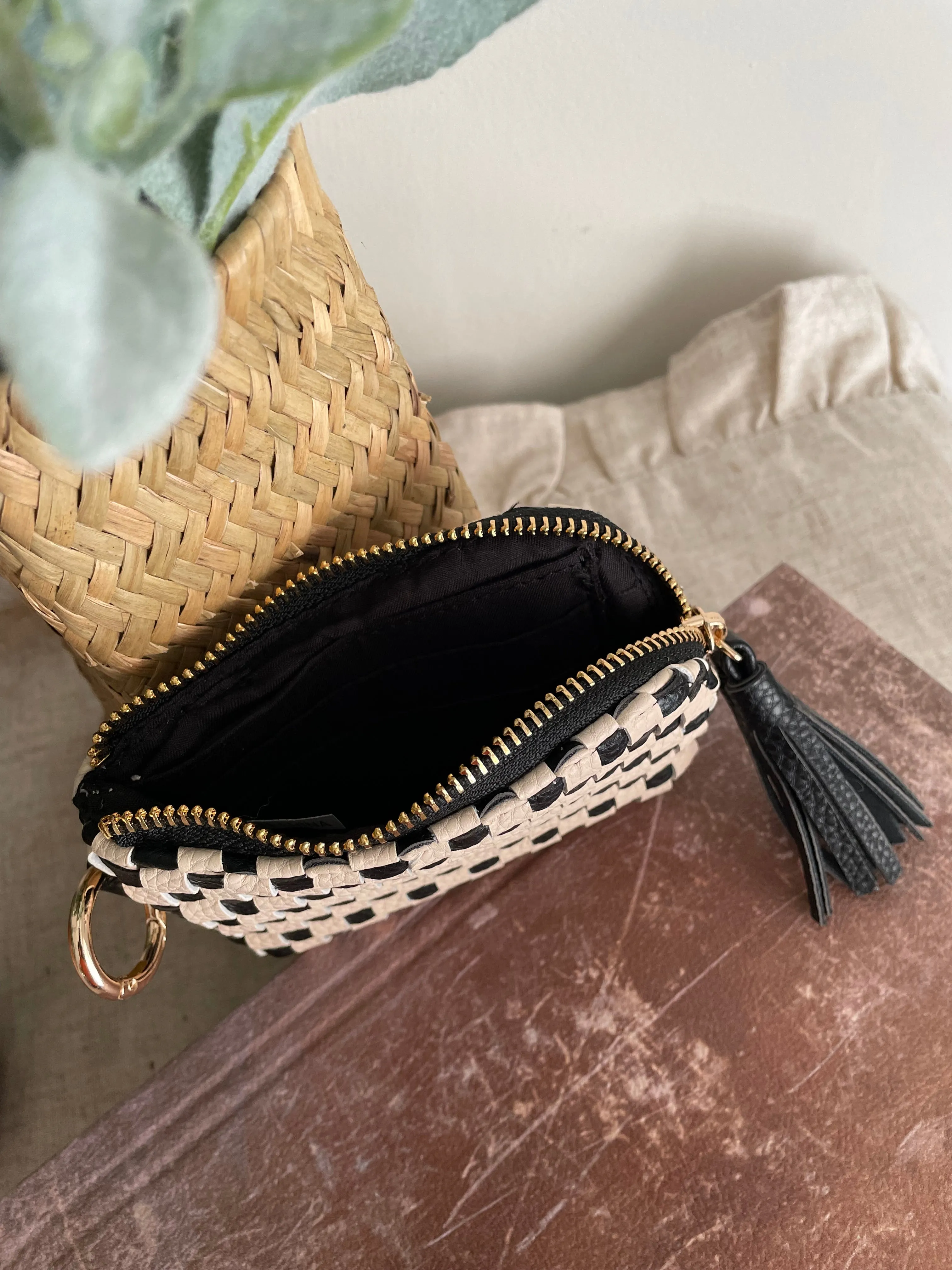 ‘Check Me Out’ Pouch