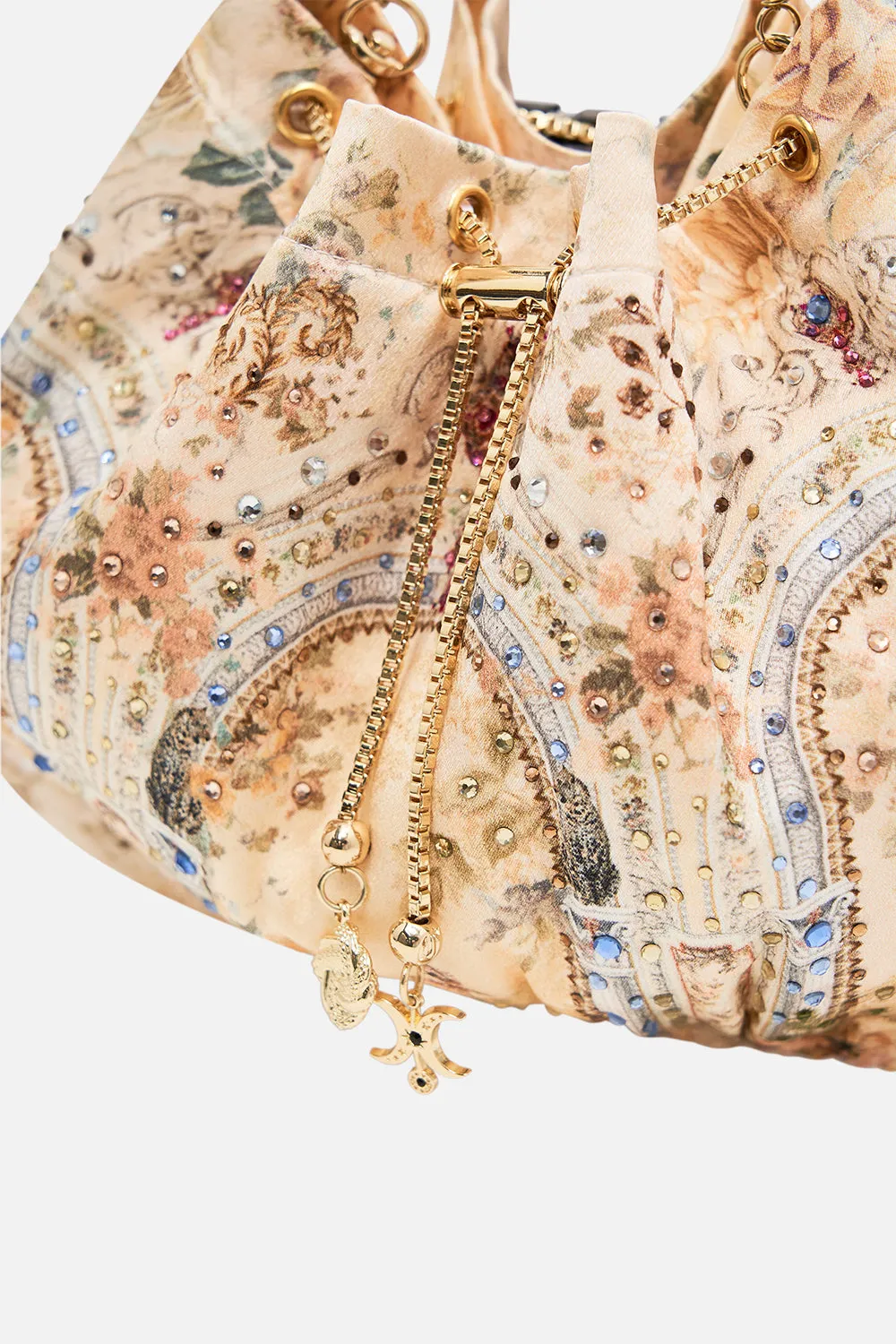 DRAWSTRING POUCH WITH CHAIN STRAP ADORNED IN ANTIQUITY