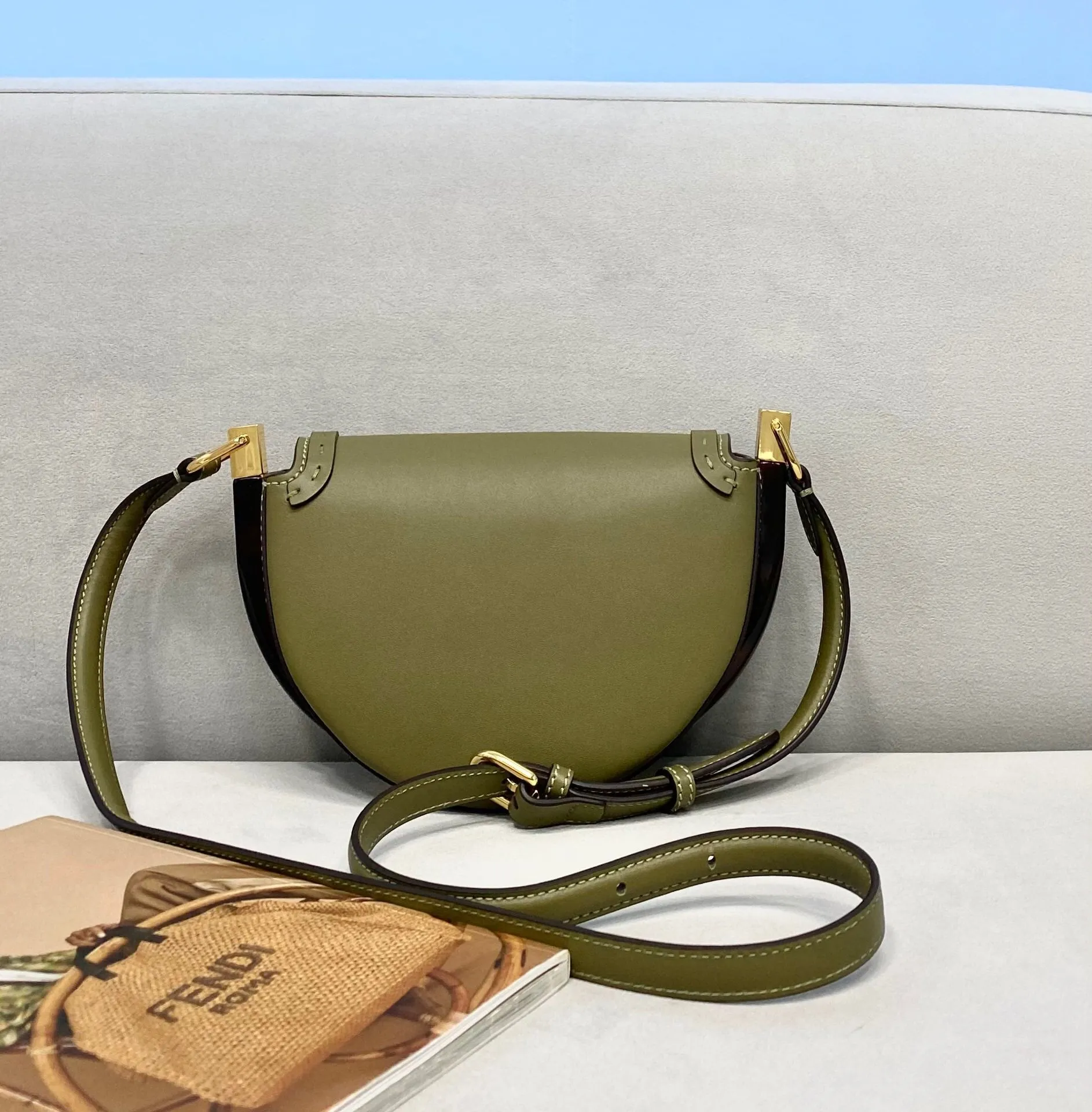 EN   Designer bags by Fendi 060