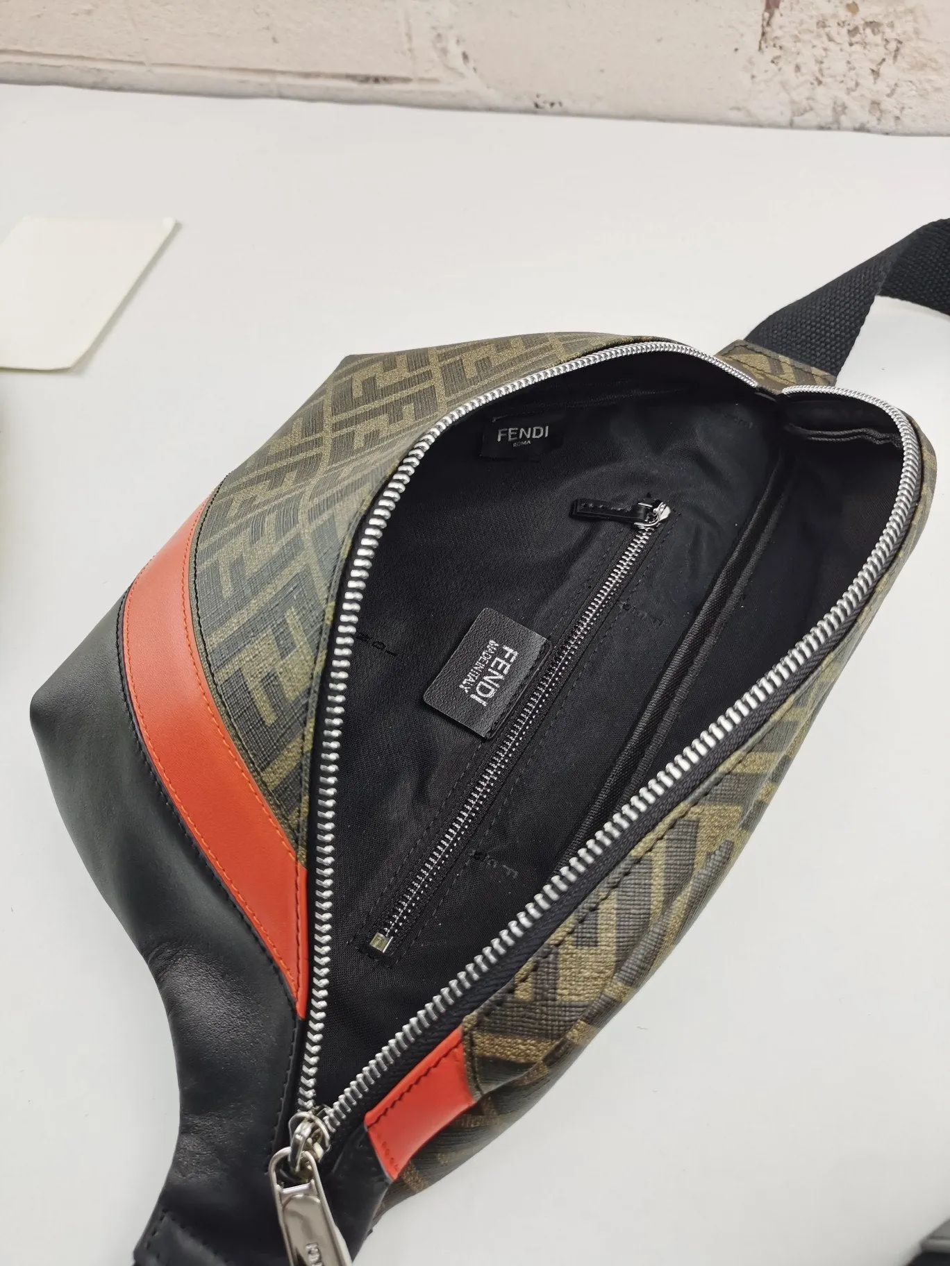 EN   Designer bags by Fendi 171