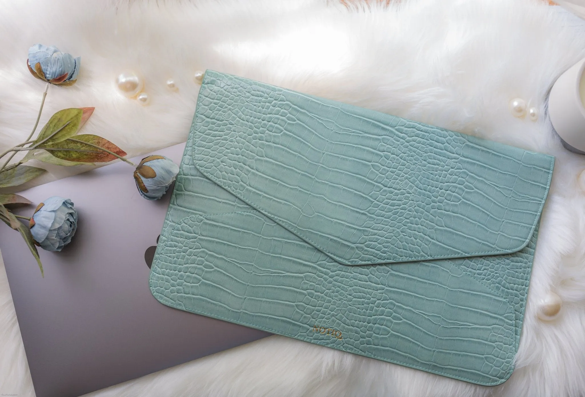 Envelope Laptop Case | Tech Clutch