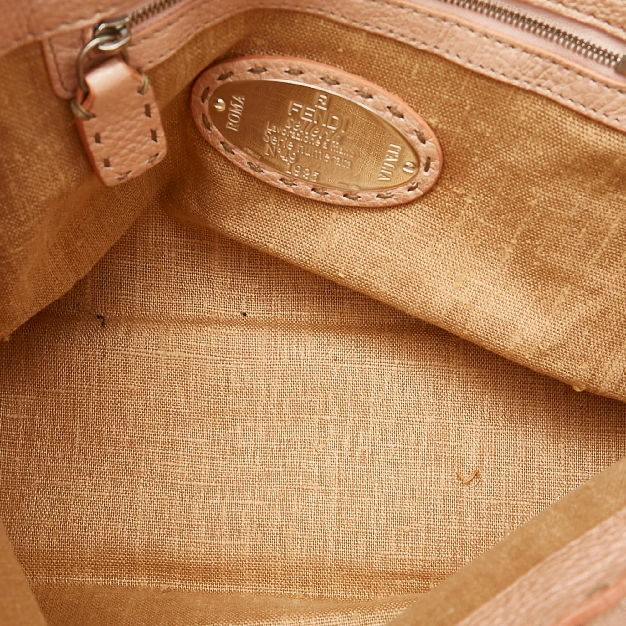 Fendi Selleria Leather Handbag (SHG-25883)