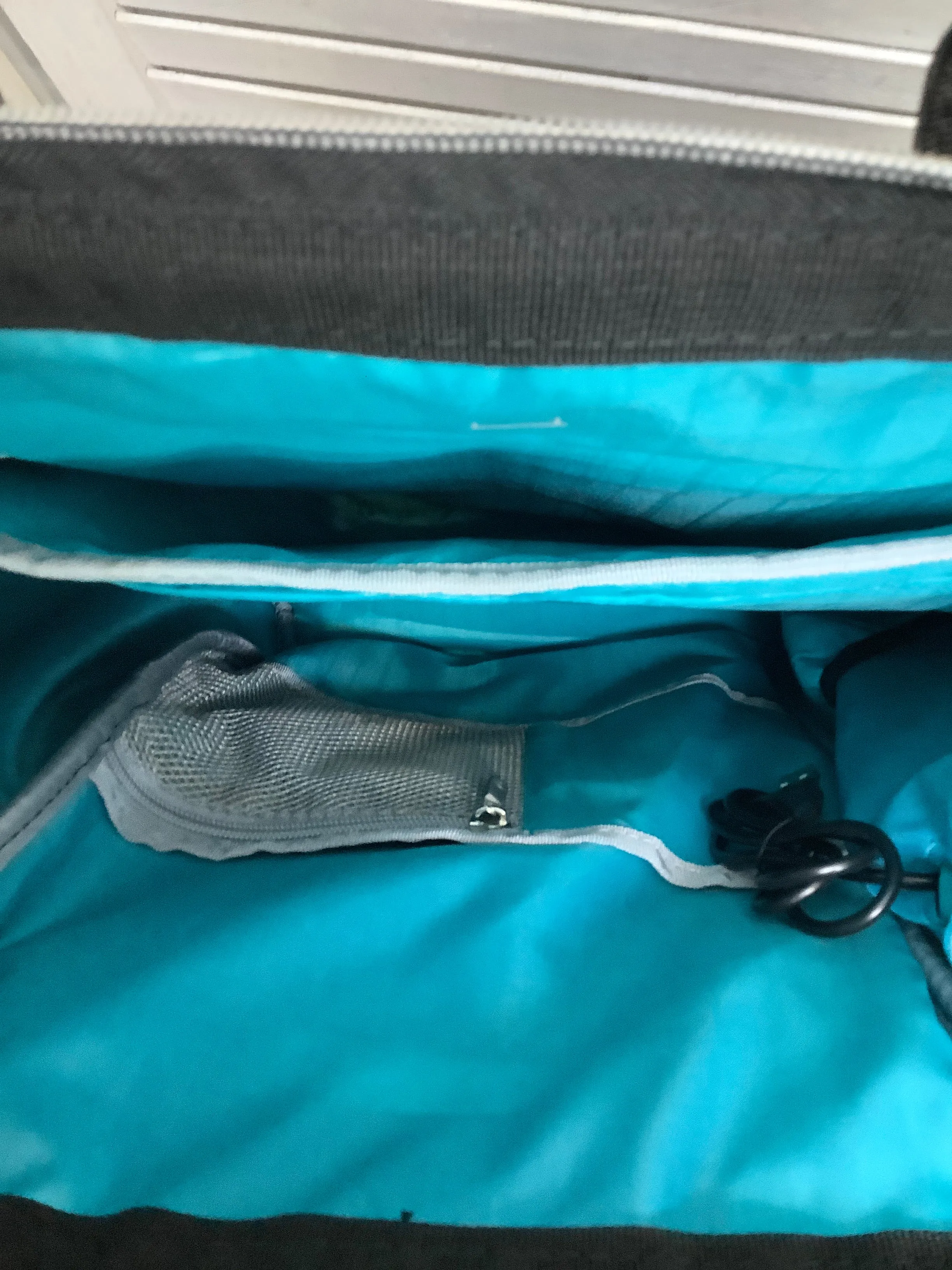Laptop Bag By Clothes Mentor, Size: Large