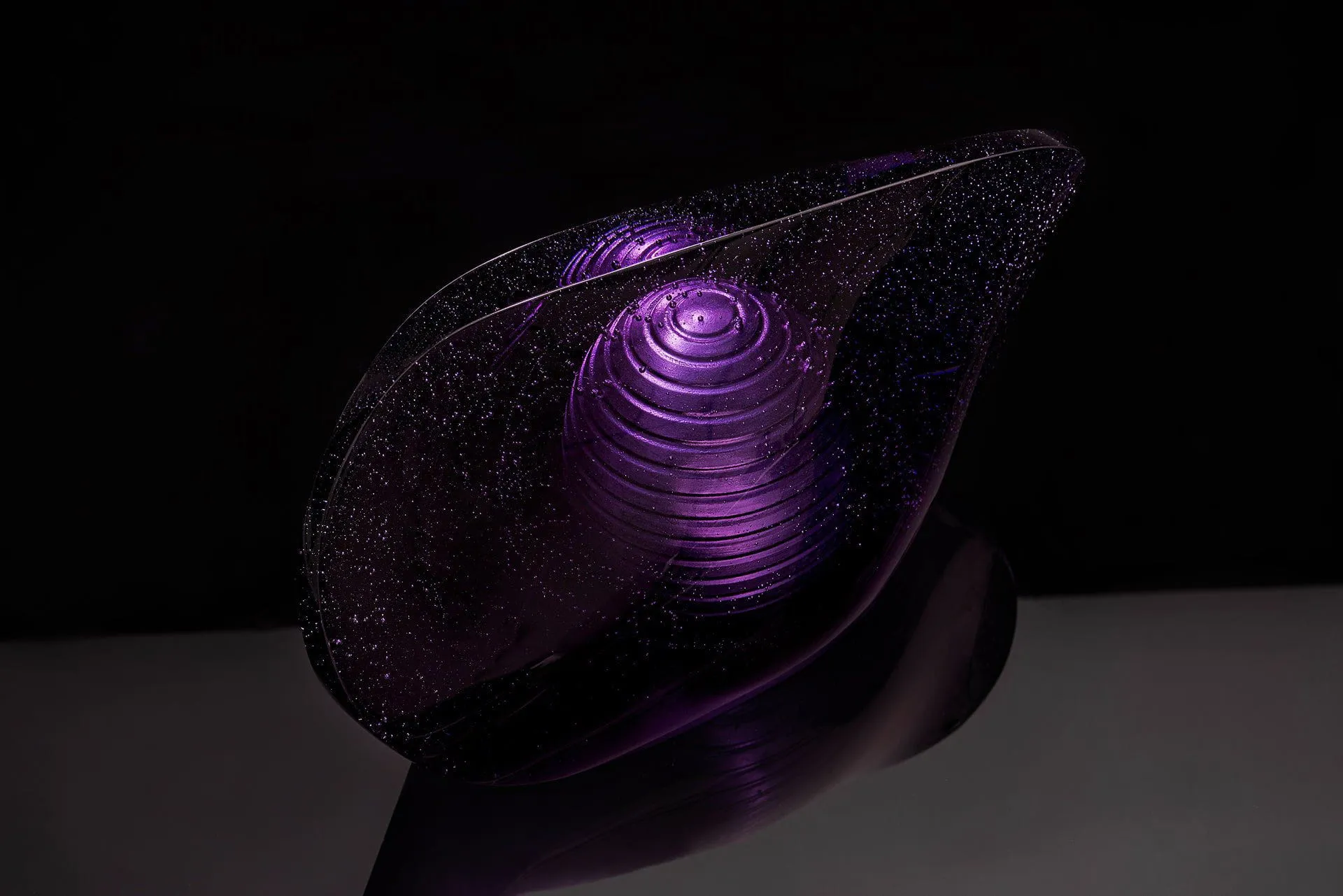 "Piece of time" Exclusive Molded Glass Urn for Ashes
