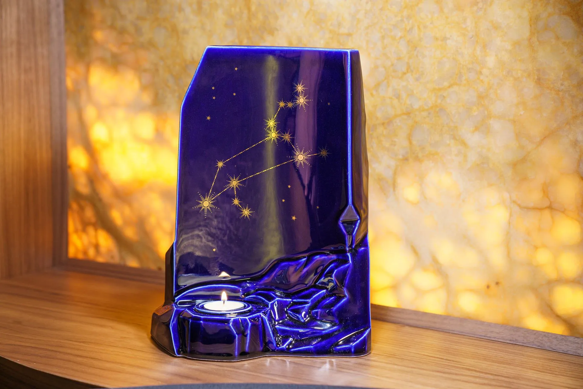 Zodiac Urn for Ashes "Leo" - Large | Star Sign Urn