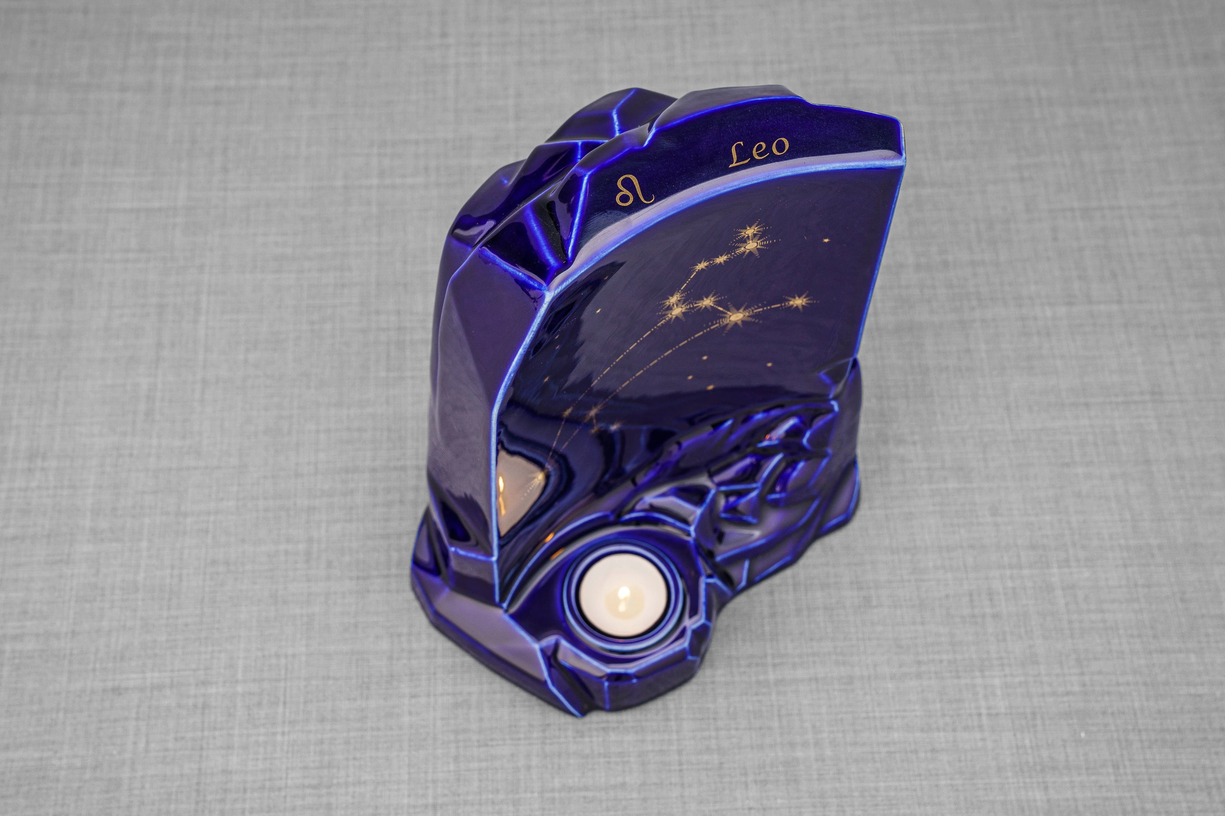 Zodiac Urn for Ashes "Leo" - Large | Star Sign Urn