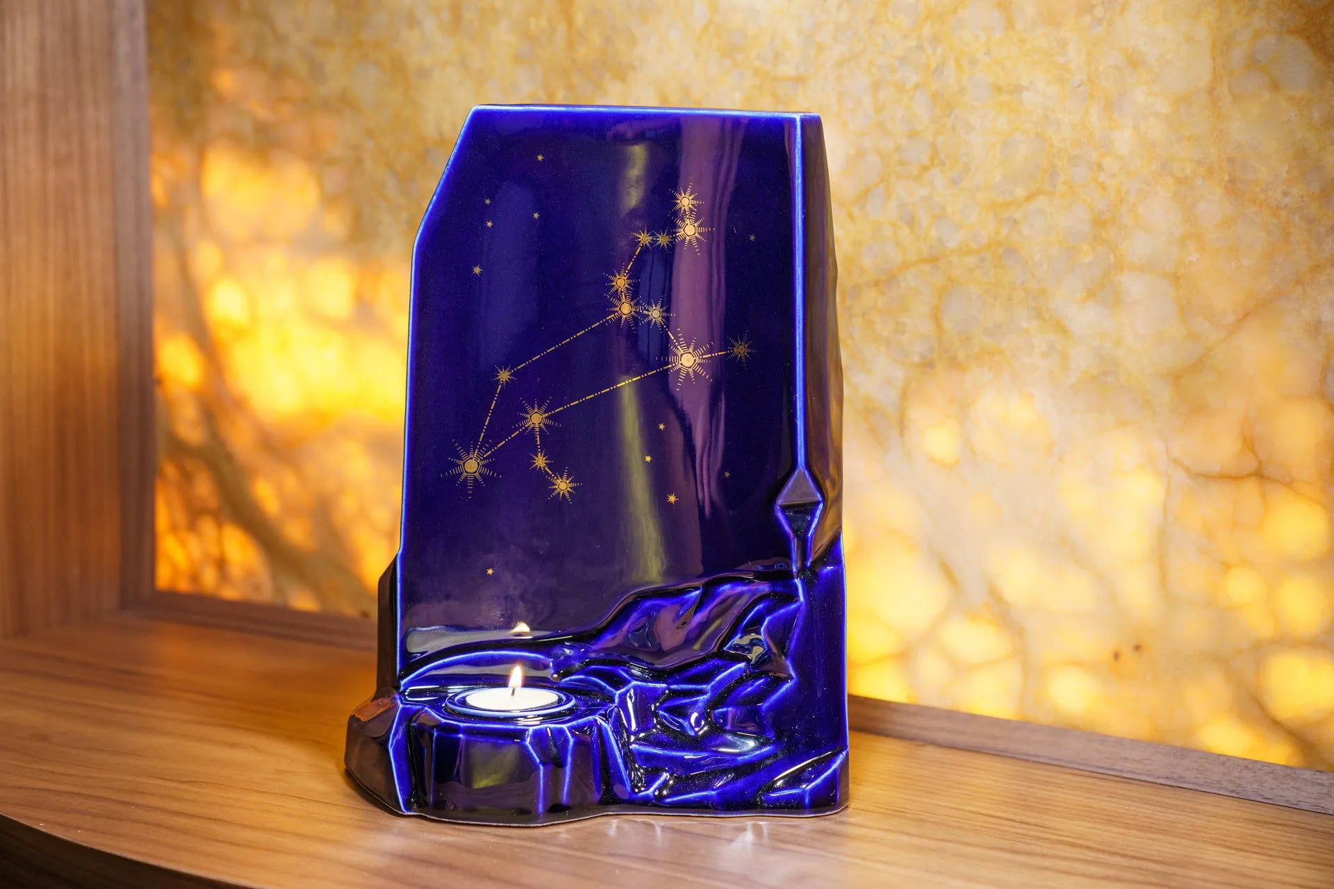 Zodiac Urn for Ashes "Leo" - Large | Star Sign Urn